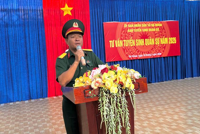 BAN CHỈ HUY QUÂN SỰ XÃ ĐẠ HUOAI TƯ VẤN TUYỂN SINH QUÂN SỰ NĂM 2026 TẠI TRƯỜNG THPT ĐẠ HUOAI