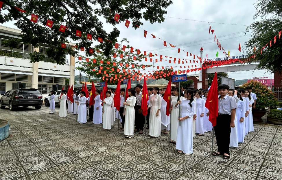 TRƯỜNG THPT ĐẠ HUOAI KHAI GIẢNG NĂM HỌC 2026 – 2027